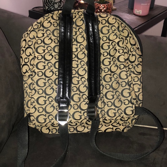 Guess backpack - Picture 4 of 4
